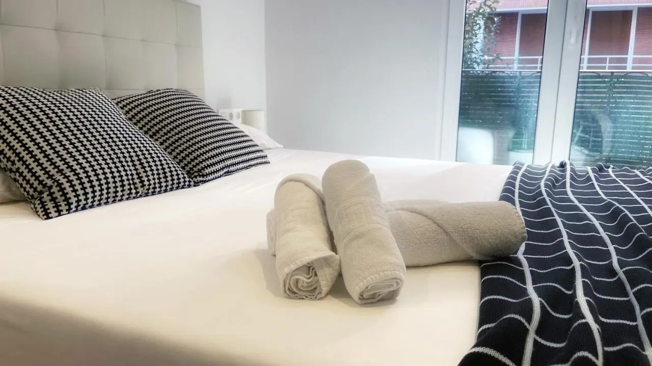 Apartamento Caminando al Guggenheim by Urban Hosts Bilbao 0*,